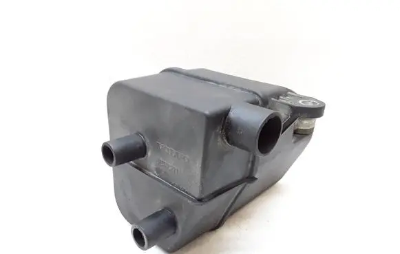 Volvo XC90 Oil breather separator 8692211