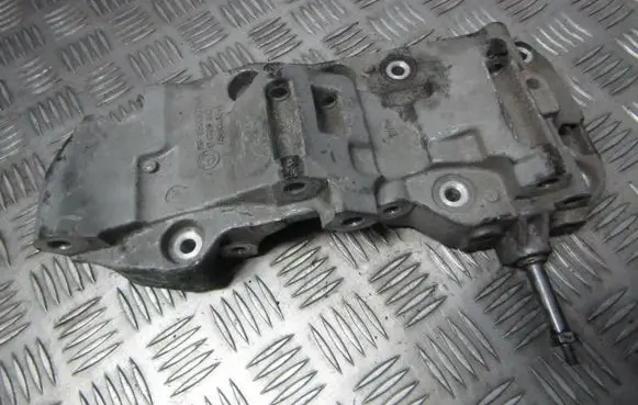 BMW 5 GT F07 Engine mounting bracket 1168506863 1168506863-05