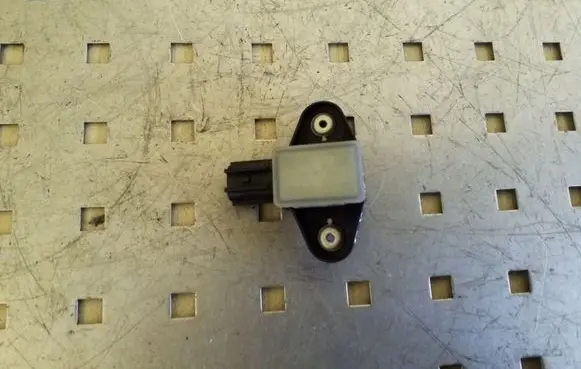 Volkswagen PASSAT B7 Airbag deployment crash/impact sensor 5N0959354