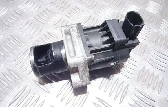 Opel Astra J EGR valve 55566052