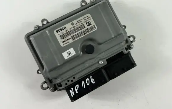 Volvo V70 Engine control unit/module ECU 31286086 0261209108