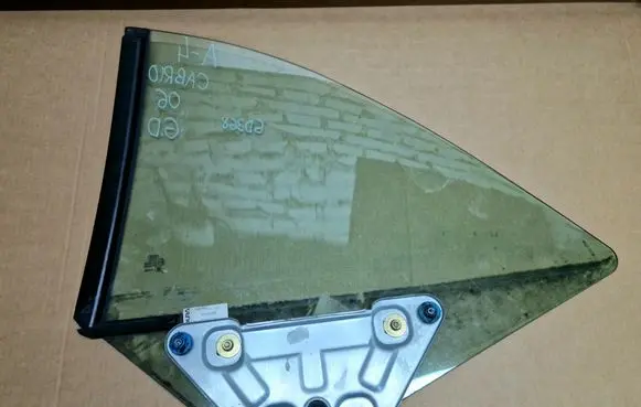 Audi A4 S4 B7 8E 8H Rear side window 8H0845300