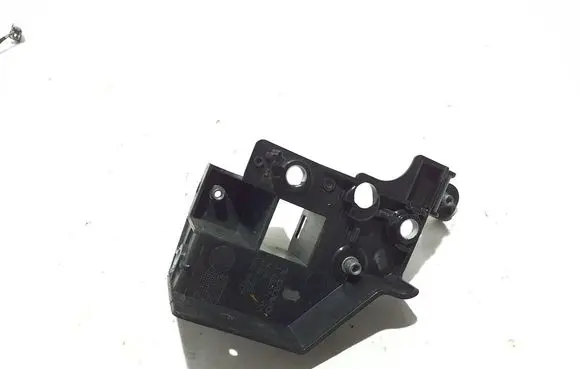 Volvo XC40 Headlight/headlamp mounting bracket 31469371