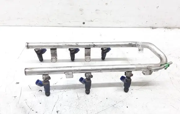 Chrysler Pacifica Fuel injectors set 0280156135
