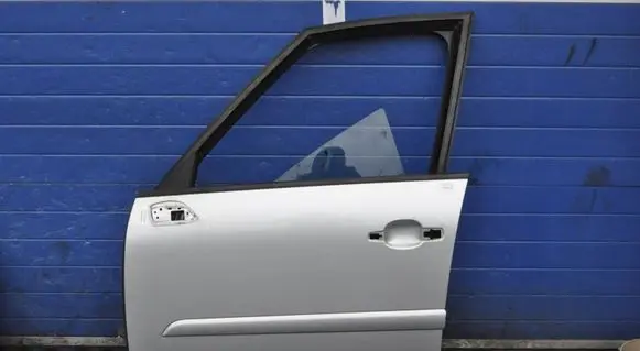 Citroen C4 I Picasso Front door 
