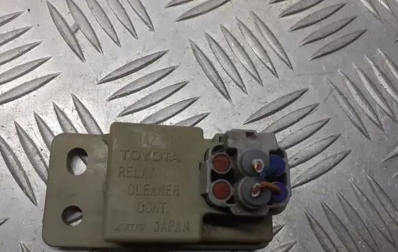 Toyota Corolla E140 E150 Window washer relay 85942-12010