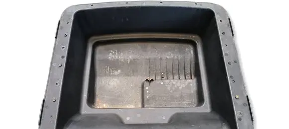Maserati Quattroporte Spare wheel mounting bracket 