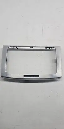 Radio/GPS head unit trim