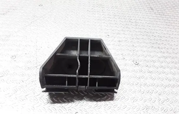 Toyota Avensis T250 Rear bumper mounting bracket 5256305010