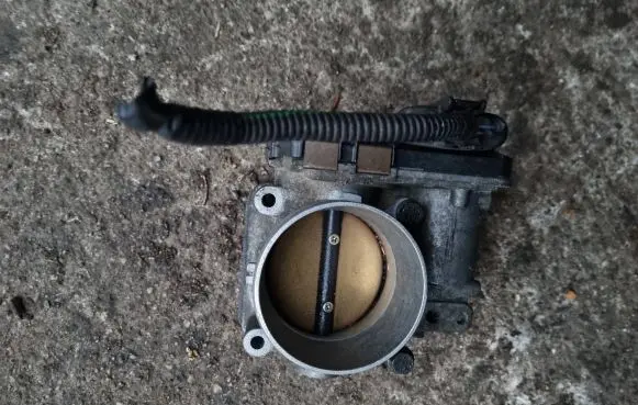 Volvo S60 Throttle valve