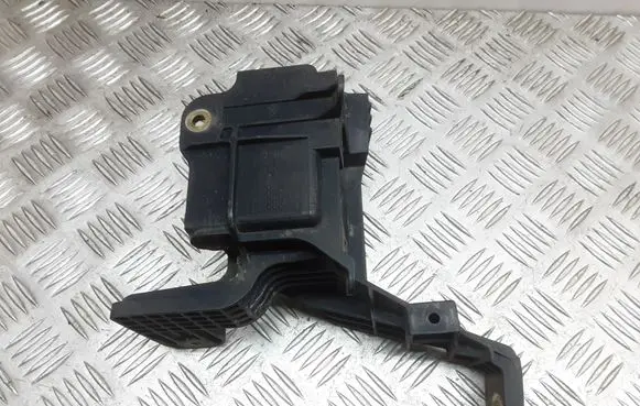 Opel Zafira B ABS pump bracket 13214939