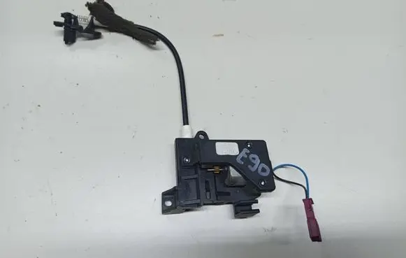 BMW 3 E90 E91 Curtain motor 9918004051