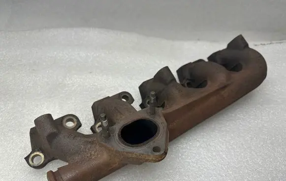 Volvo XC90 Exhaust manifold 30731980