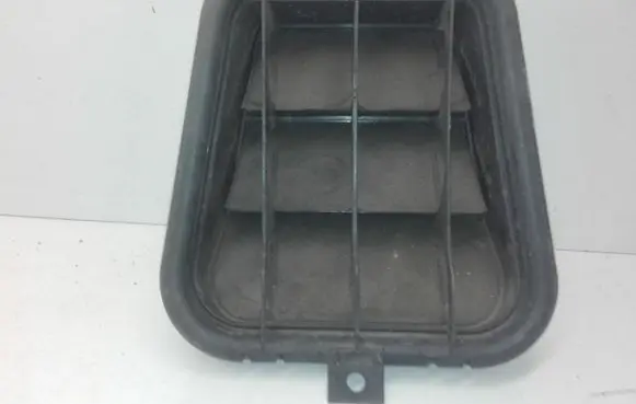 Audi A6 S6 C6 4F Quarter panel pressure vent 4B0819181B