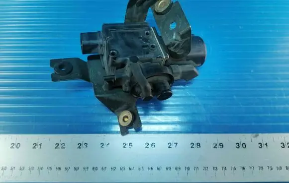 Mitsubishi Galant Cruise control vacuum pump G6T50371