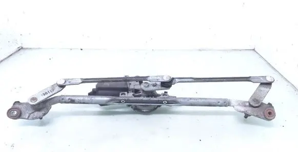 Front wiper linkage