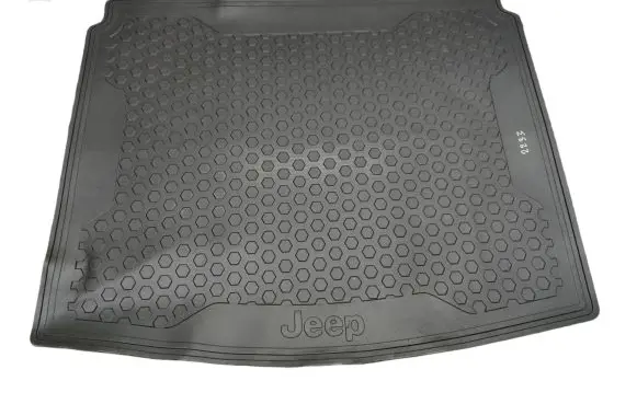 Trunk/boot mat liner