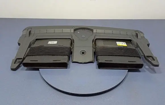 Audi Q7 4L Intercooler air guide/duct channel 4M0129510D