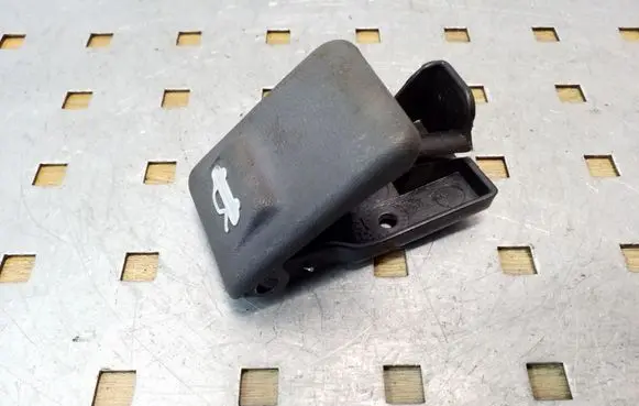 Hyundai Tucson JM Engine bonnet (hood) release handle 811802E000