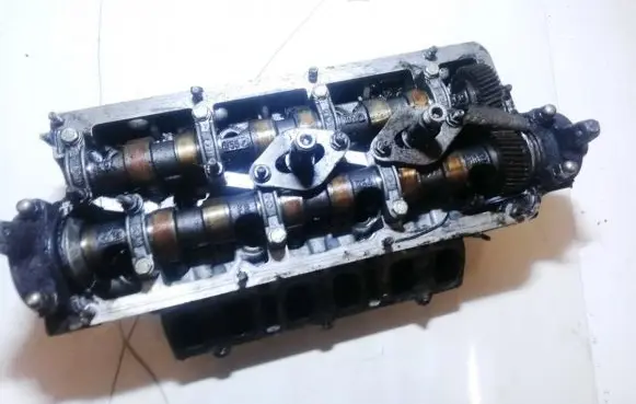 Volkswagen PASSAT B5 Engine head 059e