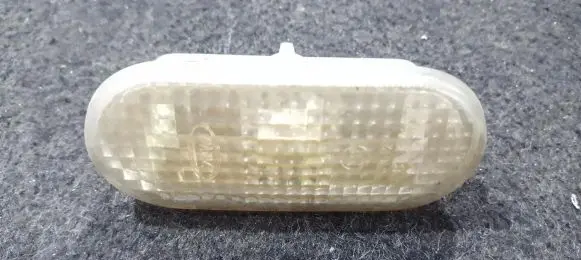 Volkswagen PASSAT B5 Front fender indicator light 1J5949117