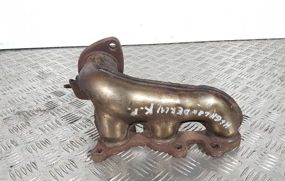 Toyota Highlander XU20 Exhaust manifold