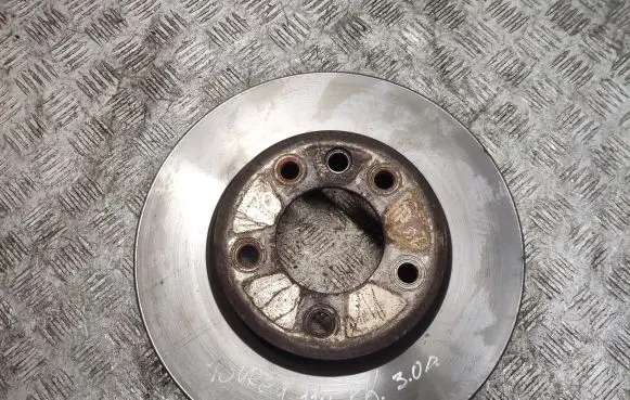 Volkswagen Touareg II Front brake disc