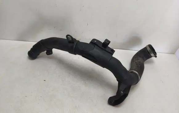 Intercooler hose/pipe