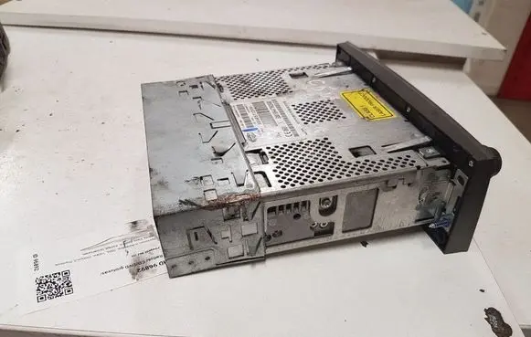 Peugeot 407 Radio/CD/DVD/GPS head unit 96565713