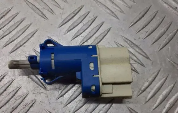 Ford Focus Brake pedal sensor switch 3M5T-9C872-AB
