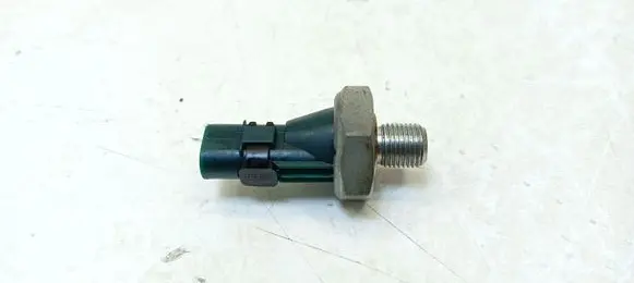 Audi TT TTS RS Mk3 8S Oil pressure sensor 06L919081