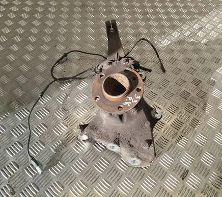 BMW 6 F06 Gran coupe Front wheel hub spindle knuckle