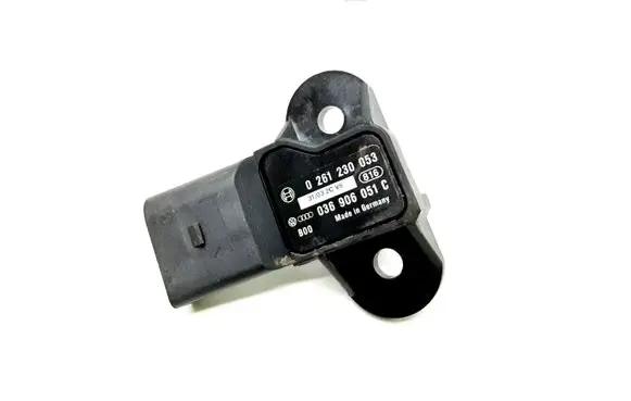 Volkswagen PASSAT CC Air pressure sensor 036906051C