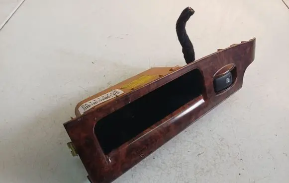 KIA Sorento Electric window control switch 4785201110