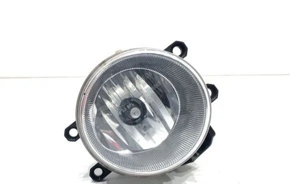 Toyota RAV 4 (XA40) Front fog light 