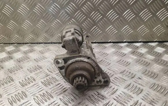 Volkswagen Golf VI Starter motor