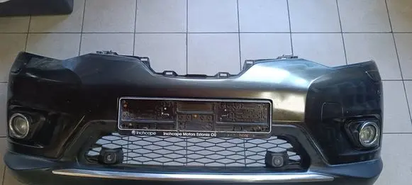Nissan X-Trail T32 Front bumper