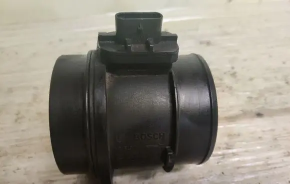 Chevrolet Cruze Mass air flow meter 0281006043