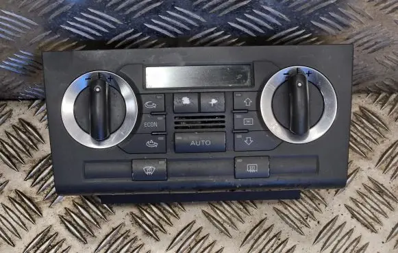 Audi A3 S3 8P Climate control unit 8P0820043 H24000263040