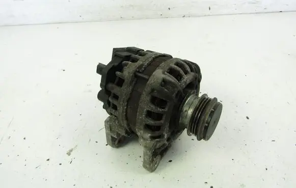 Dacia Logan Pick-Up Generator/alternator 231008386R