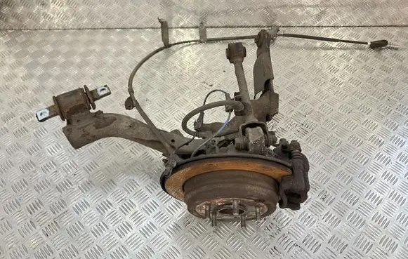 Honda CR-V Stub axle DG16833