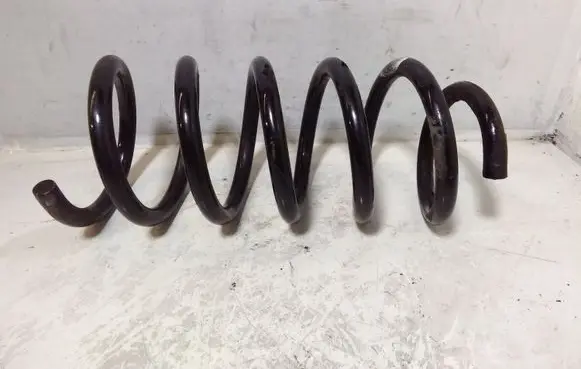 Nissan Primastar Front coil spring