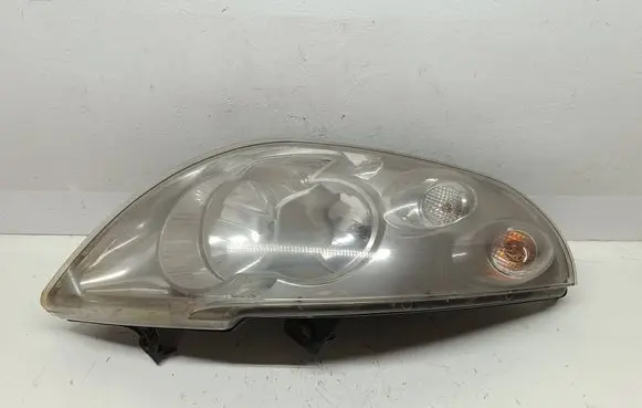 Renault Master III Headlight/headlamp 17064602 17064604