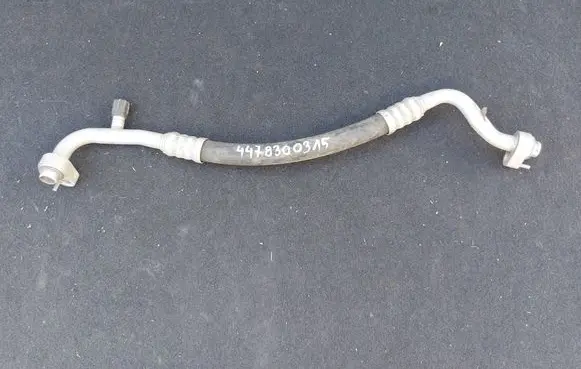 Mercedes-Benz Vito Viano W447 Air conditioning (A/C) pipe/hose 4478300315