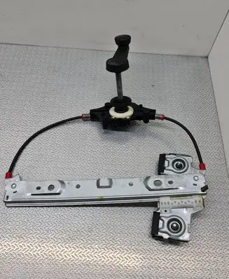 Rear door manual window regulator