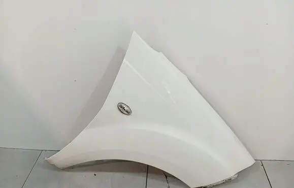 Peugeot 4007 Fender