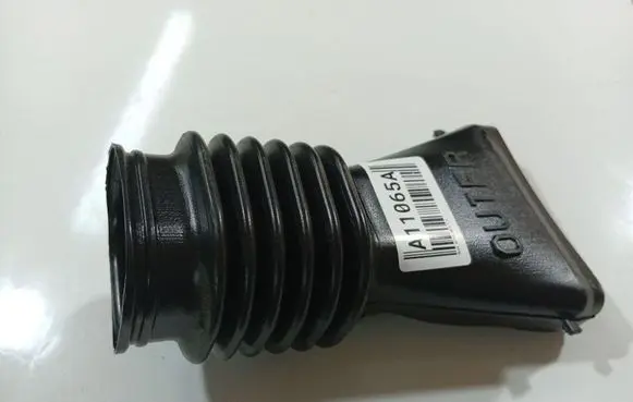 Opel Astra J Air intake hose/pipe 13262128