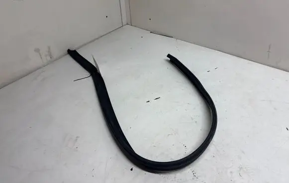 BMW 2 F22 F23 Engine compartment rubber