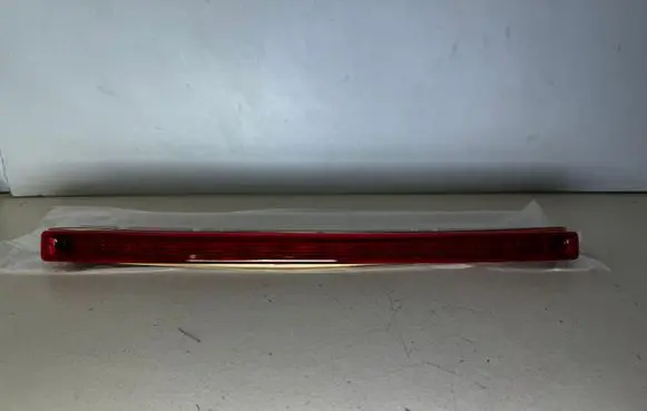 Audi A6 S6 C5 4B Third/center stoplight 4B9945097A 4B9945097