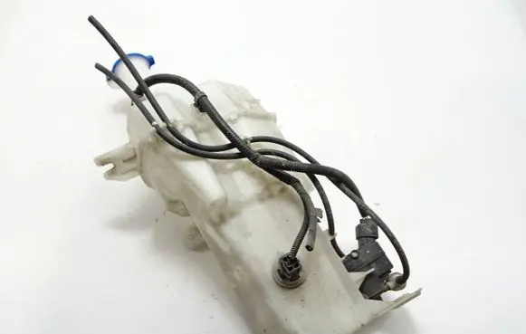 KIA Ceed Windshield washer fluid reservoir/tank 98610J7000